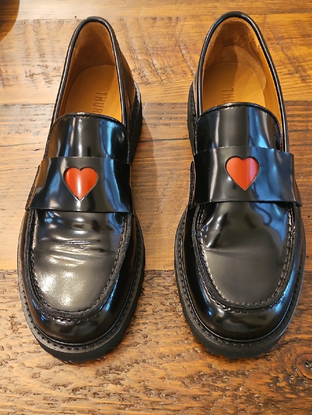 Never Worn Thursday Damen Mit Black Leather Penny Loafers with Red Heart Accent